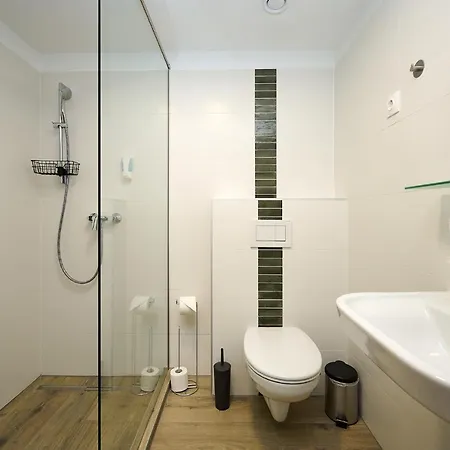 Rooms Bed & Breakfast 4*