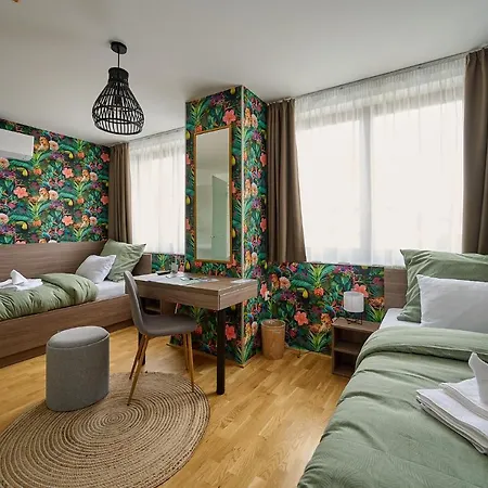 Bed and breakfast Rooms 4*