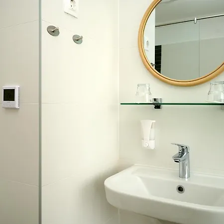 Rooms Bed and breakfast 4*