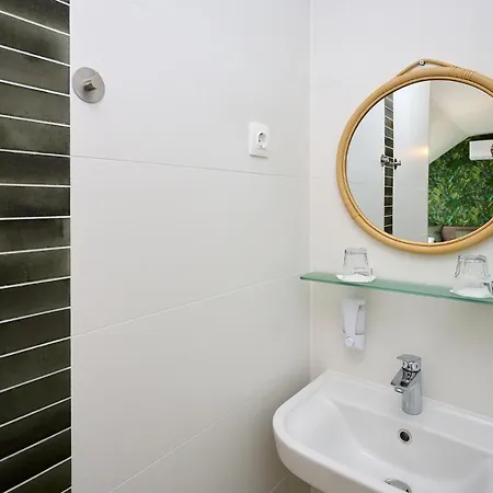 Bed and breakfast Rooms 4*