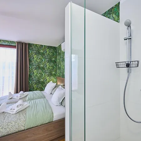 فندق مبيت وإفطار Rooms سزومباثيلي