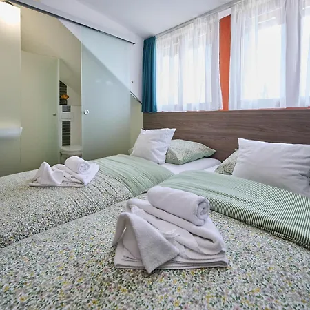 فندق مبيت وإفطار Rooms