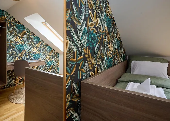 Rooms 4*