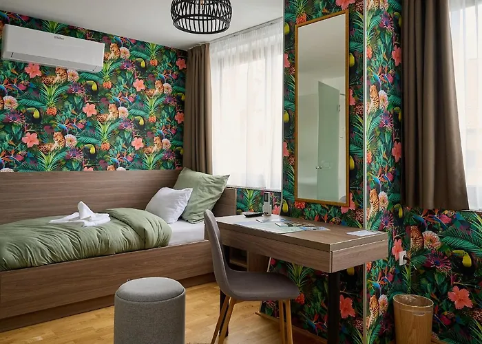 Rooms 4*